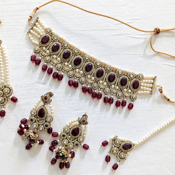Indian Pakistani Bridal Jewelry Set, 5-Piece - Maroon / Pearl - Picture 2 of 11